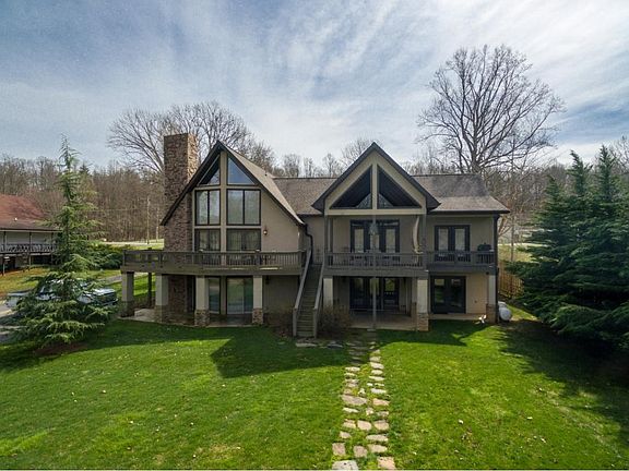 2nd image of 468 Baywood Dr