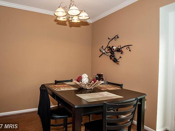 4th image of 14138 Betsy Ross Ln