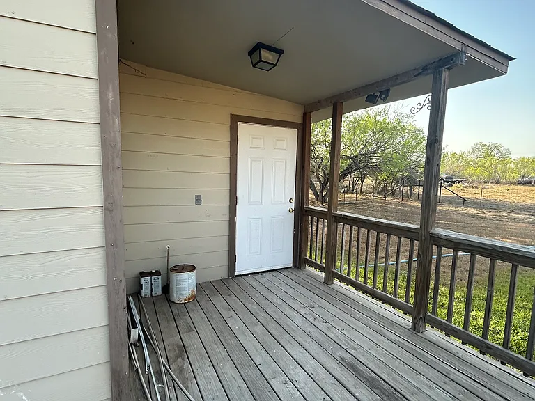 1990 Puebla Ave #3 — Photo 4