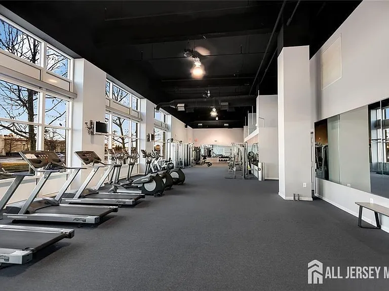 368 Rector St #309 — Photo 35