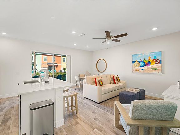 5th image of 8205 Surf St