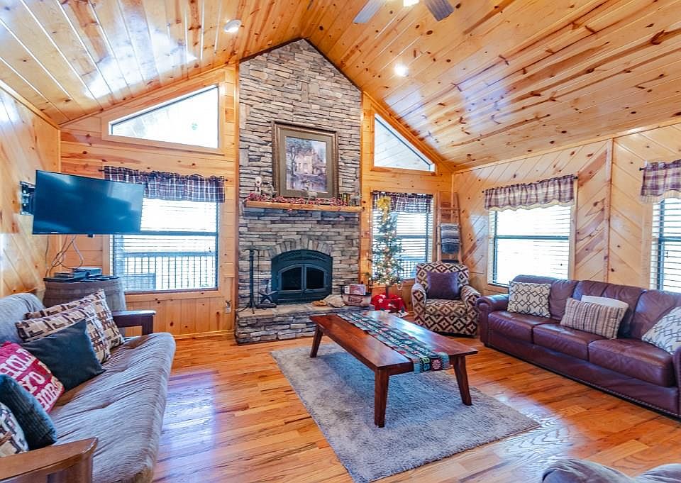 1st image of 66 Neeson Wood Cir