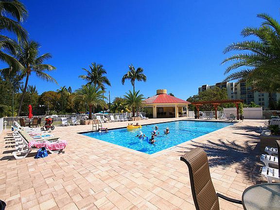 3rd image of 88540 Overseas Hwy APT 505