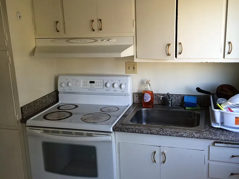 2533 Hillegass Ave #105 — Photo 7