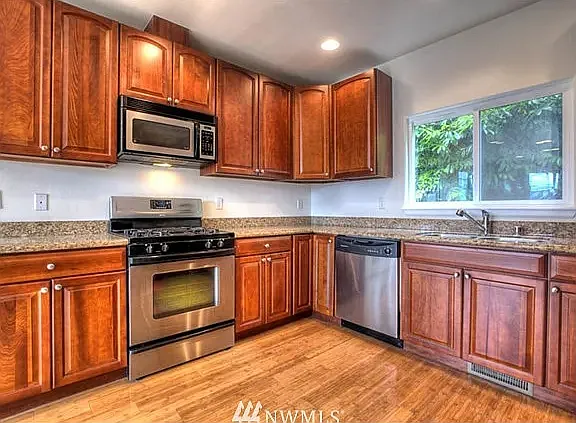 531 31st Ave S — Photo 5
