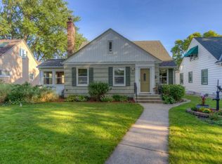 1453 California Ave W, Falcon Heights, MN 55108