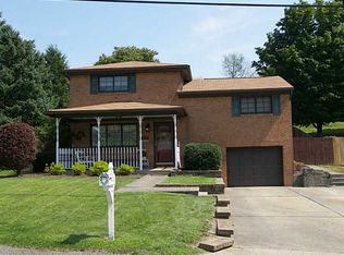 225 Sunrise Dr, Irwin, PA 15642