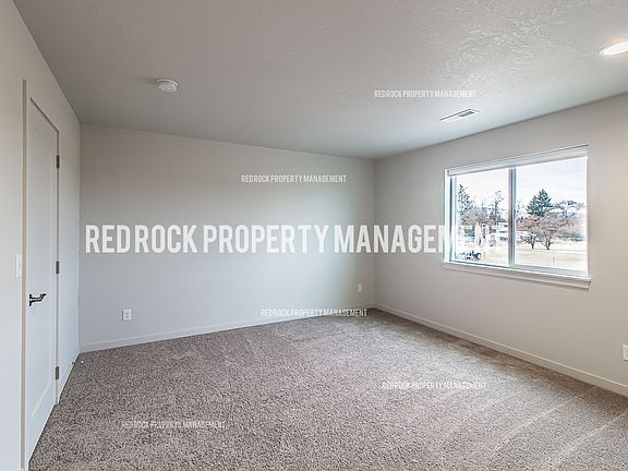 3rd image of 227 S Woodlawn Ln #1