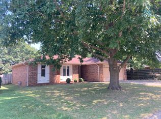 1240 S Paula Ave, Springfield, MO 65804