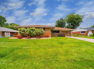 5627 Copenhagen Dr, Westerville, OH 43081