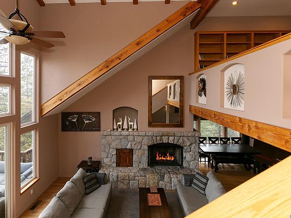 5th image of 26226 Walnut Hills Dr