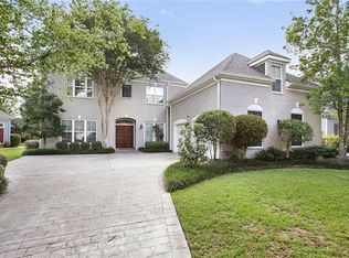 8 Lakeway Ct, New Orleans, LA 70131
