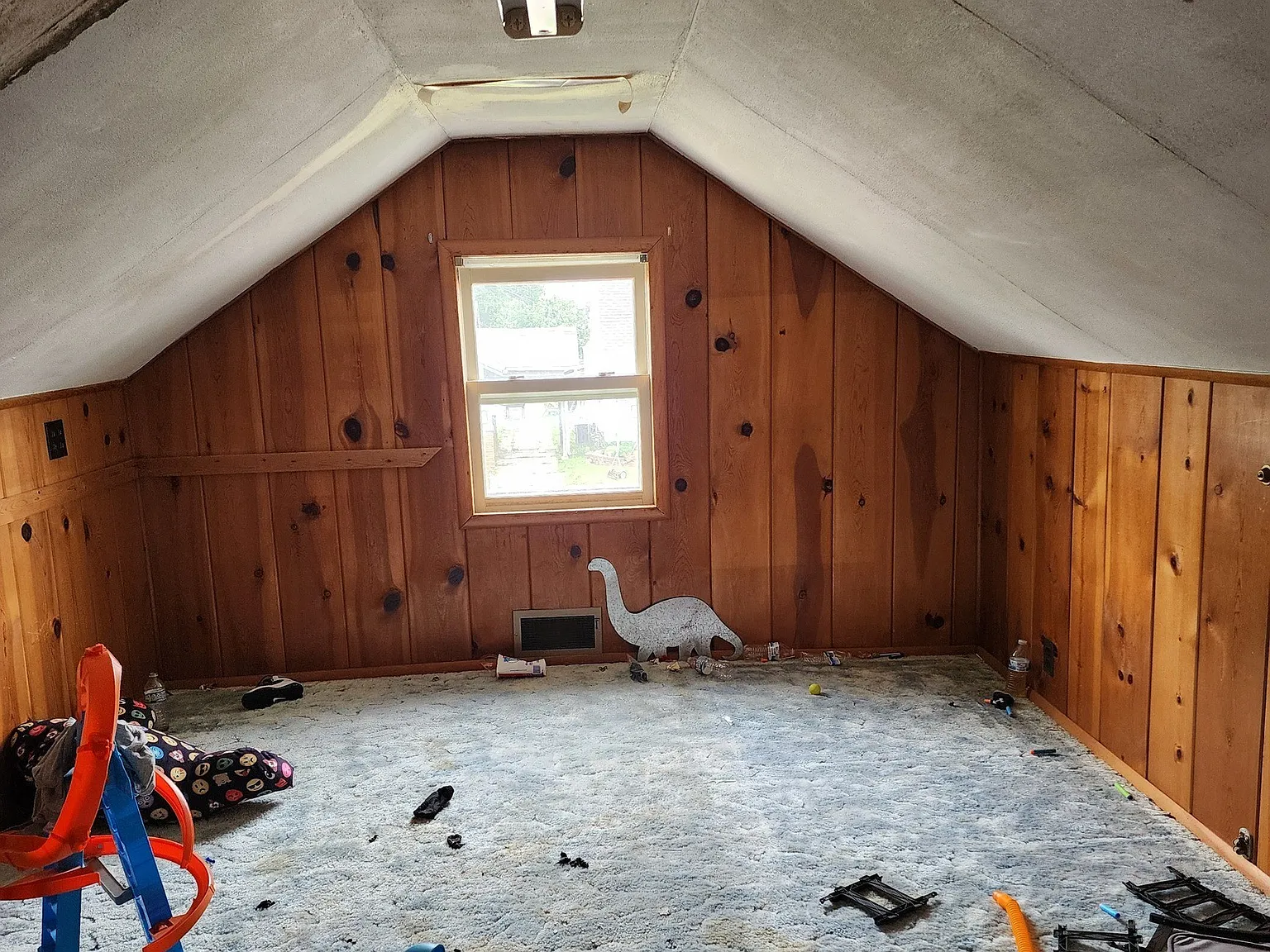 4 bed, 1714 sqft, $1,200 — Photo 3