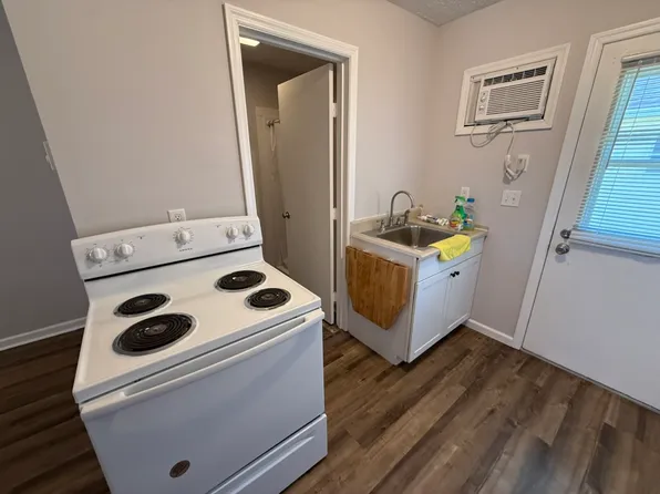 1820 5th St #3, Bedford, IN 47421