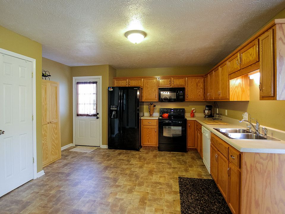 1st image of 3349 Lahna Ct
