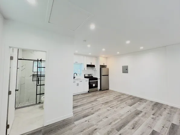 14505 W Raven St, Sylmar, CA 91342