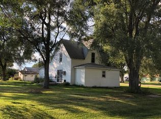 300 Cherry St, Eddyville, NE 68834