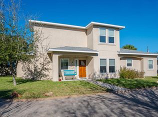 105 Bay Ct, Fulton, TX 78382