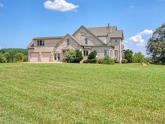 2nd image of 945 Love Springs Rd