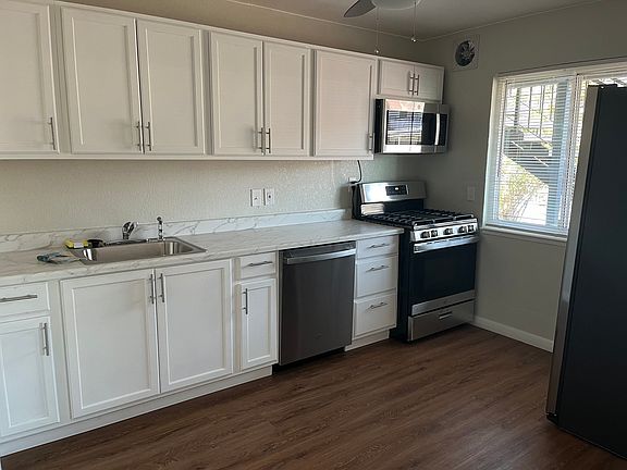 5th image of 2841 Grove Ave #1