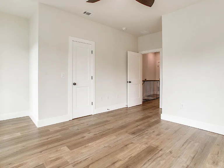 16 S M St — Photo 23