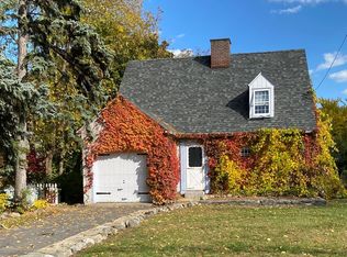 92 Beekman St, Plattsburgh, NY 12901