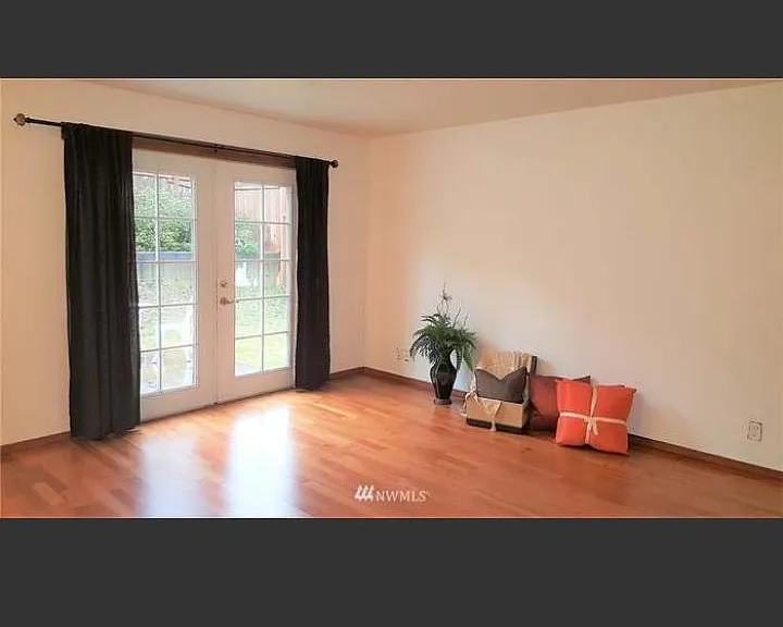 2267 SE Abernathy Ct — Photo 9