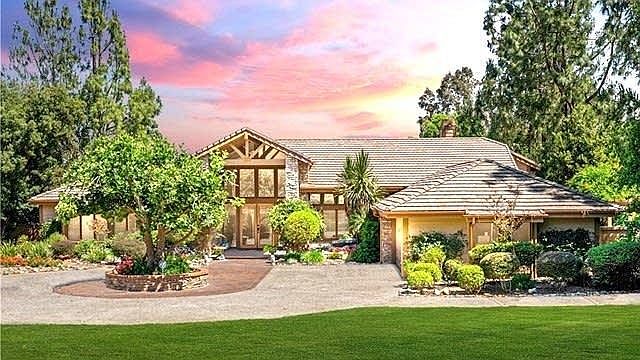 1st image of 38118 Silver Fox Ct