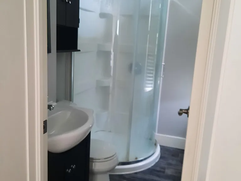 28 Wellington St W #4 — Photo 8