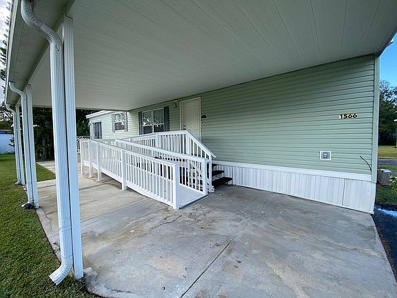 3rd image of 1566 Venice Ct