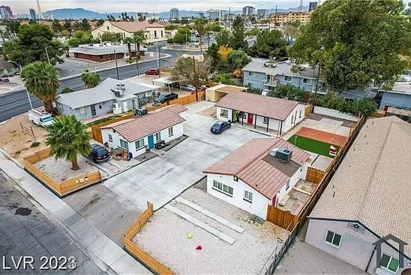 1 bed, 350 sqft, $1,195 — Photo 4