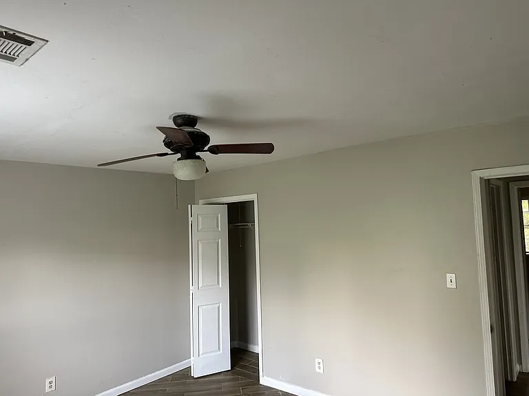 5091 Farm Valley Dr NE — Photo 2