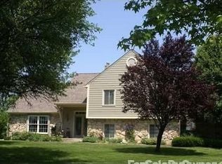 9044 Dewberry Ct, Indianapolis, IN 46260