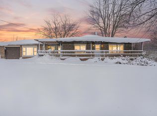 10941 Maple Island Rd, Fremont, MI 49412