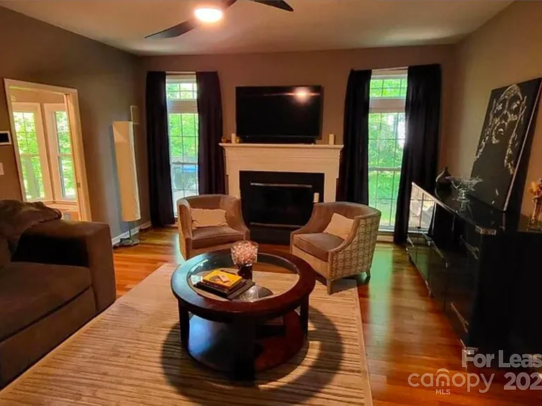 8711 Piccone Brook Ln — Photo 12