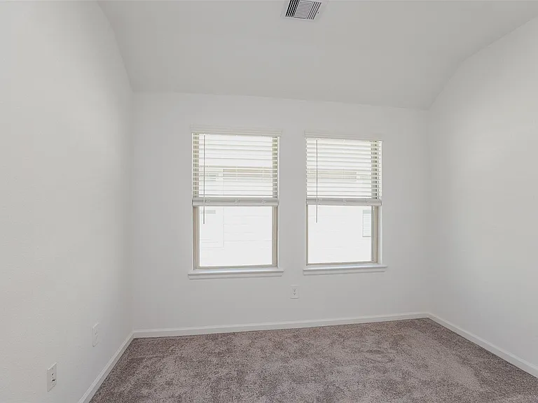 625 Royal Arch Dr — Photo 17