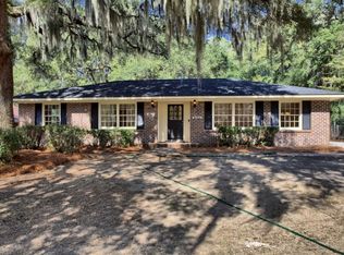 2024 Cokesbury Dr, Savannah, GA 31406