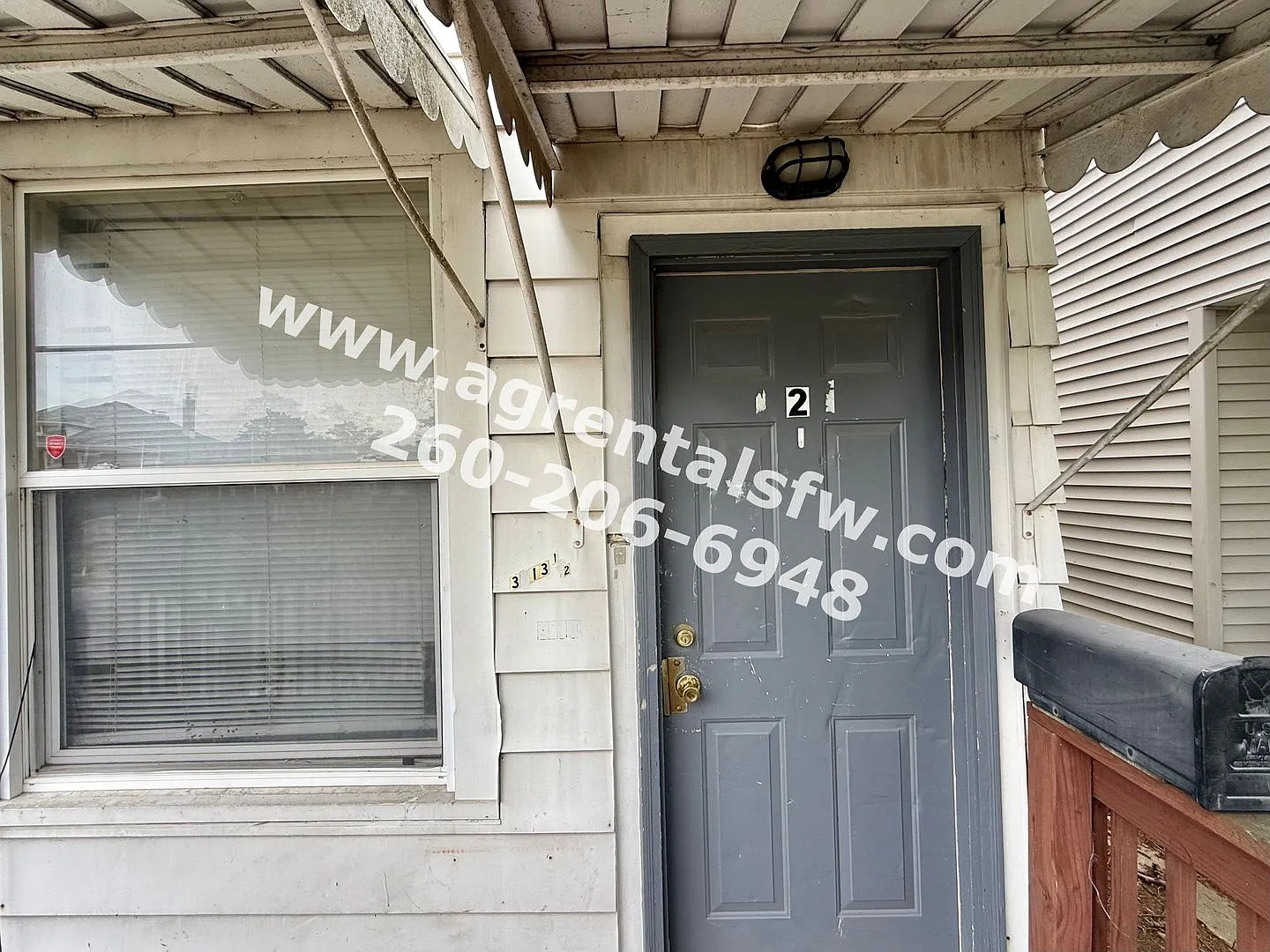 3113 S Harrison St — Photo 2