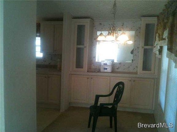 2nd image of 887 Cashew Cir