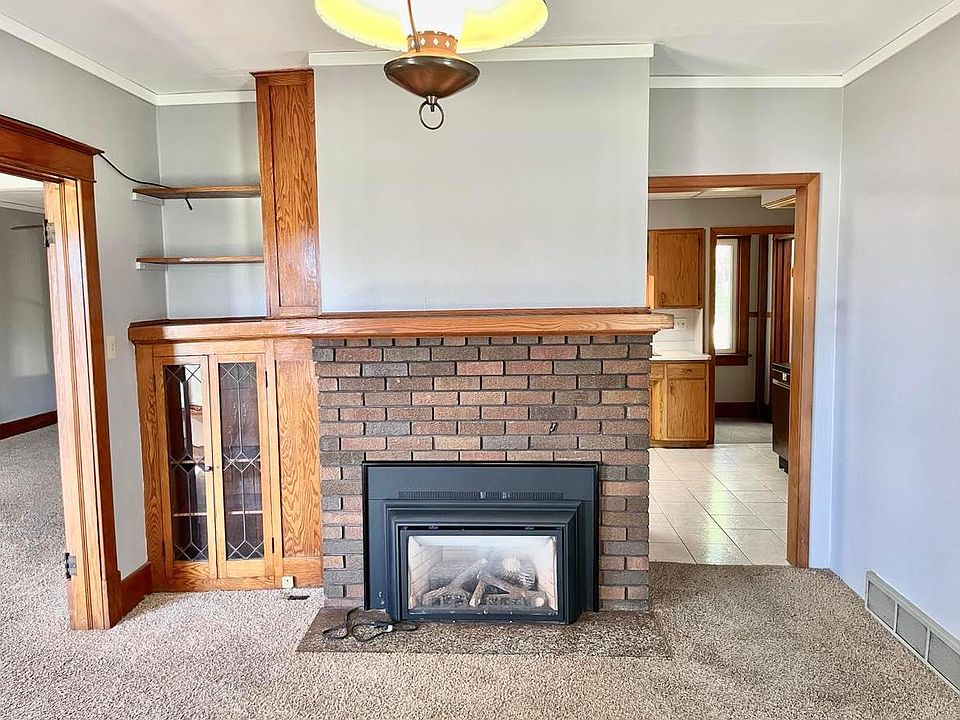 electric fireplace in main floor living room