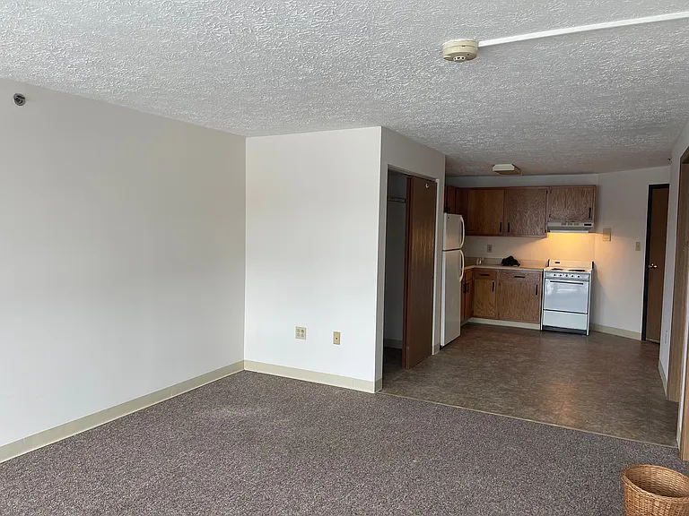 Essex House 55+ Housing Community — Photo 9