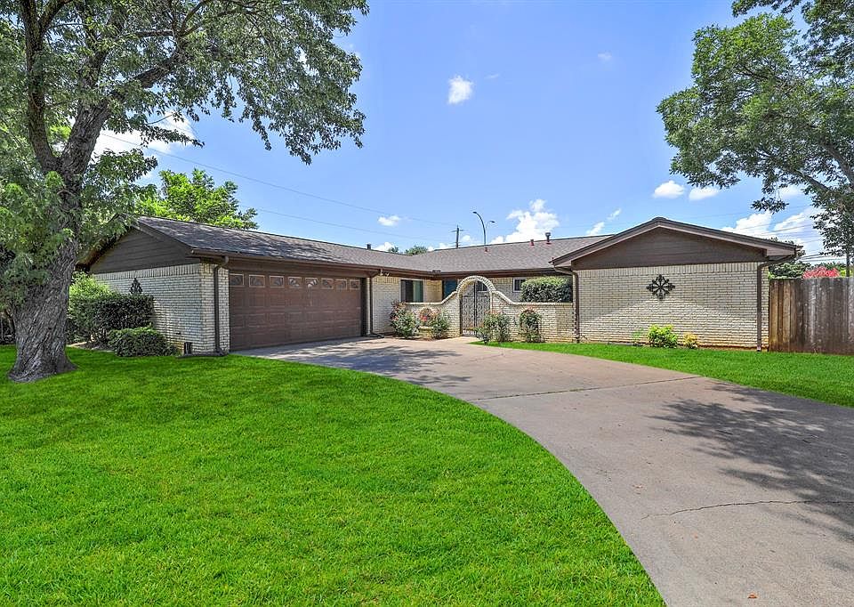 1st image of 1841 E Cedar Elm Dr