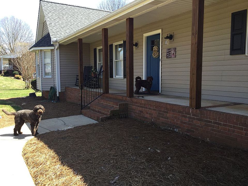 1st image of 7615 Middle Dr