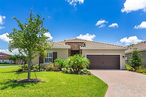 4919 Tobermory Way Photo 1