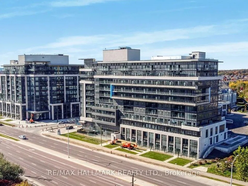 395 Dundas St W #330