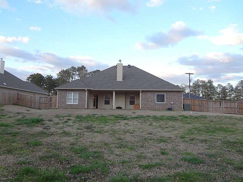 1st image of 279 Sweetheart Ln