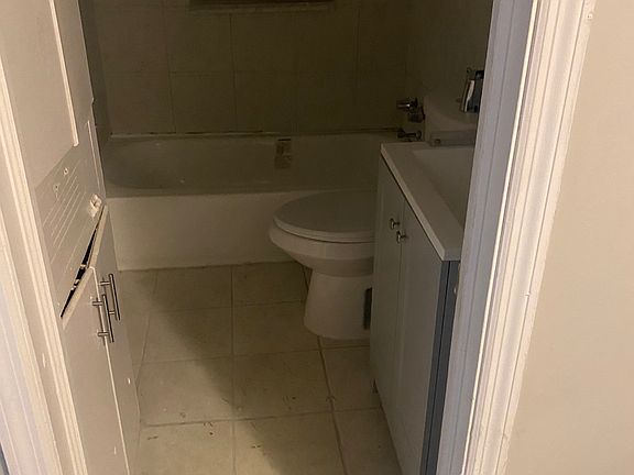 4th image of 1808 Pinecrest Dr