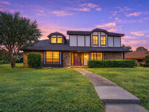 4 Hickory Hills Blvd, Hickory Creek, TX 75065