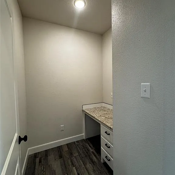 331 Sophia Ln — Photo 3