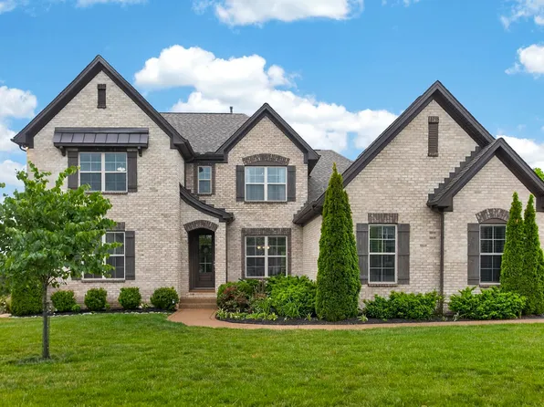 147 Compton St, Gallatin, TN 37066